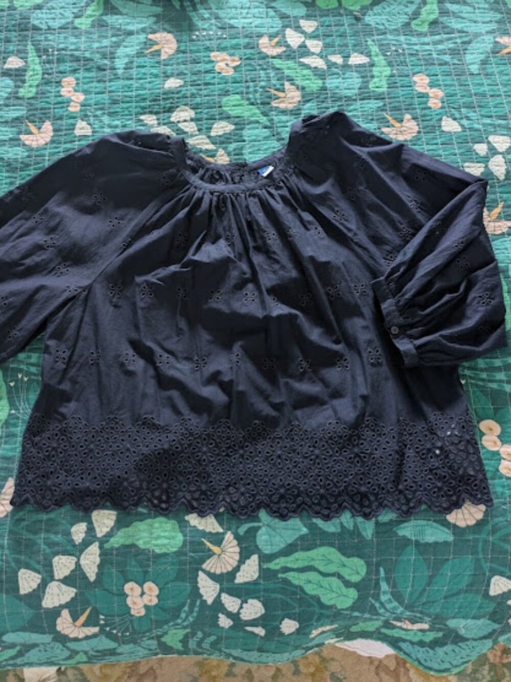 OLD NAVY Women L Tall Shirt Blouse Blue Eyelet 3/4 Sleeve Peasant Boho Cotton